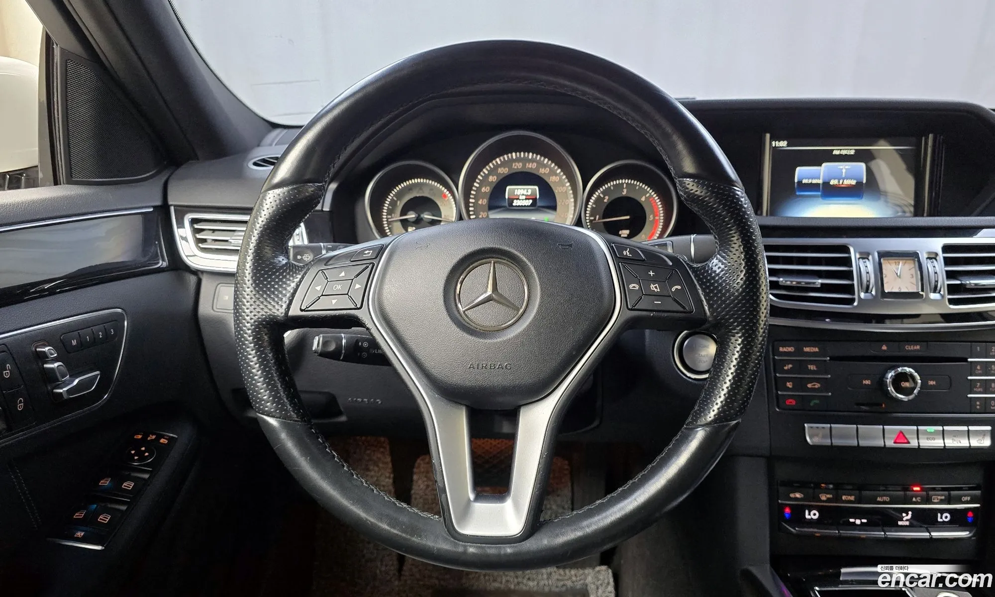 Mercedes-Benz E-Class W212 2015 WDDHF0CBXGB184835 — 6