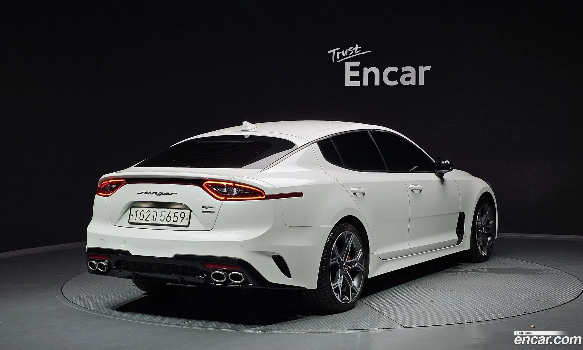 Kia Stinger 2020 — 12
