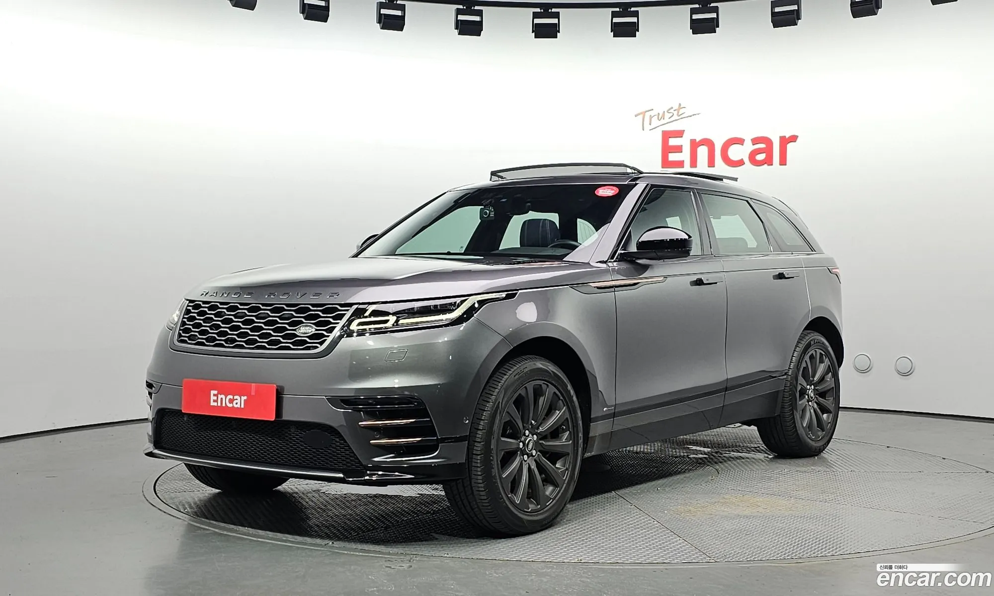 Land Rover Range Rover Velar 2017 — 9