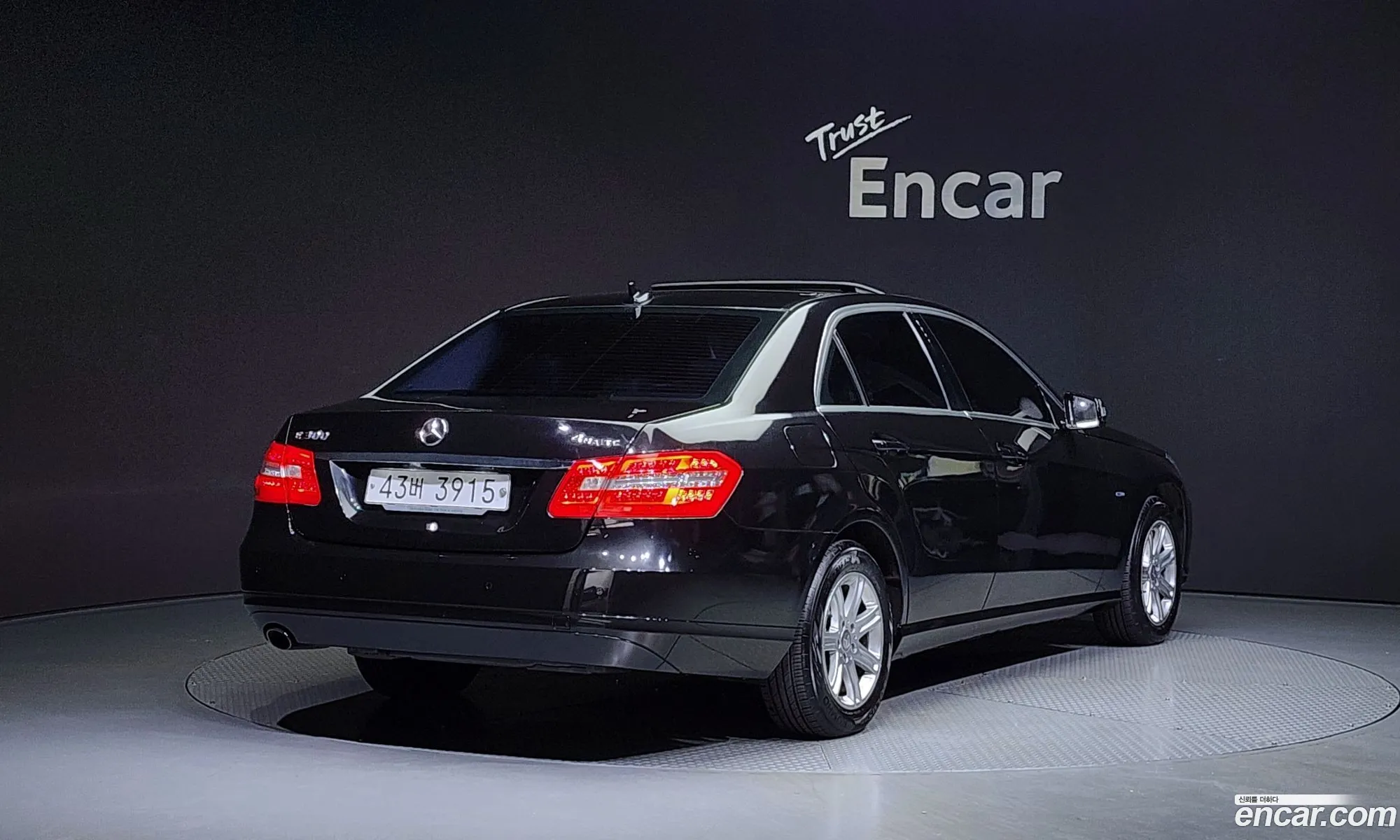 Mercedes-Benz E-Class W212 2012 WDDHF4JB2CA655810 — 19