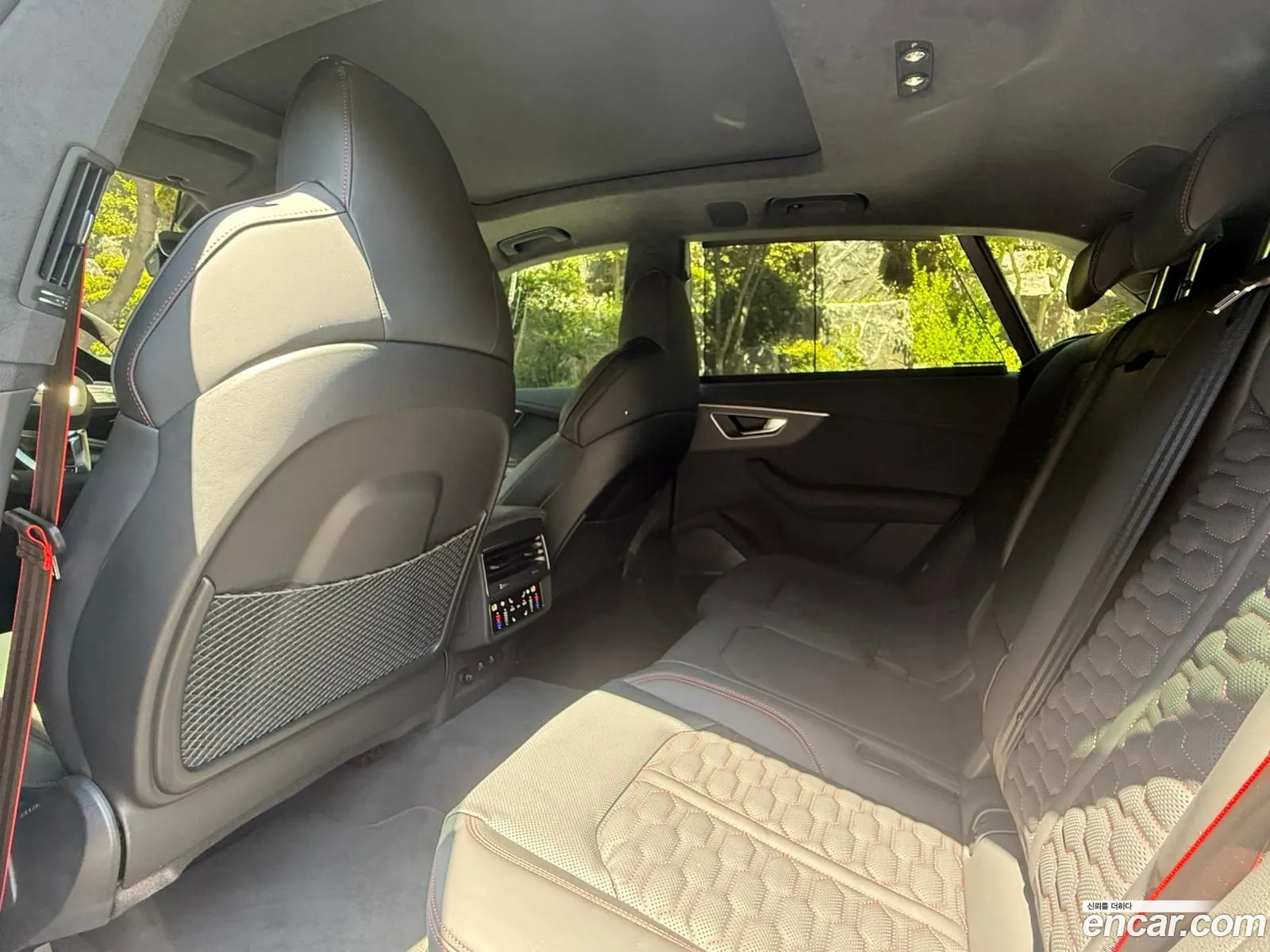 Audi RSQ8 2025 — 19