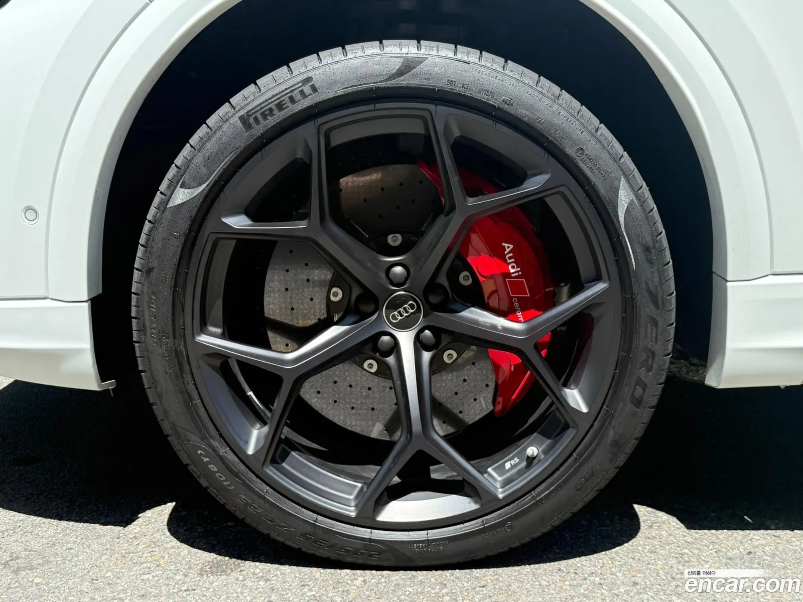 Audi RSQ8 2025 — 12