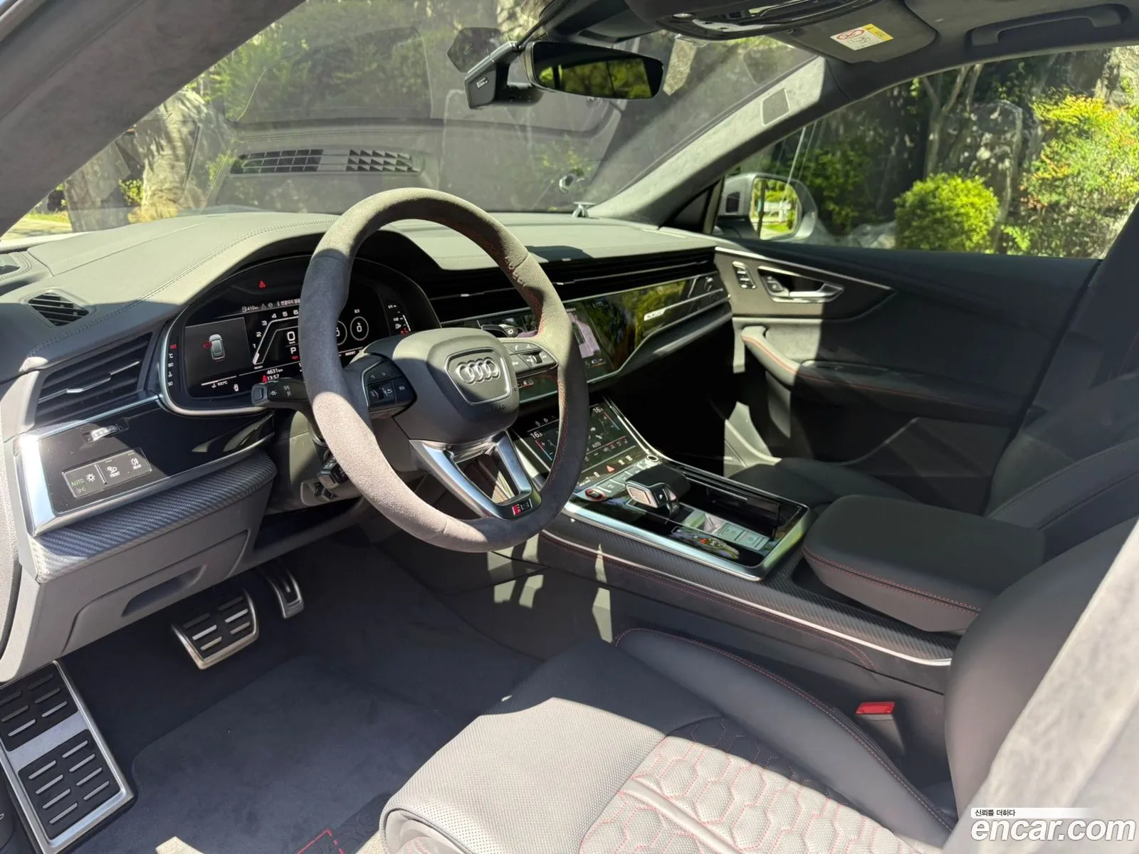 Audi RSQ8 2025 — 15