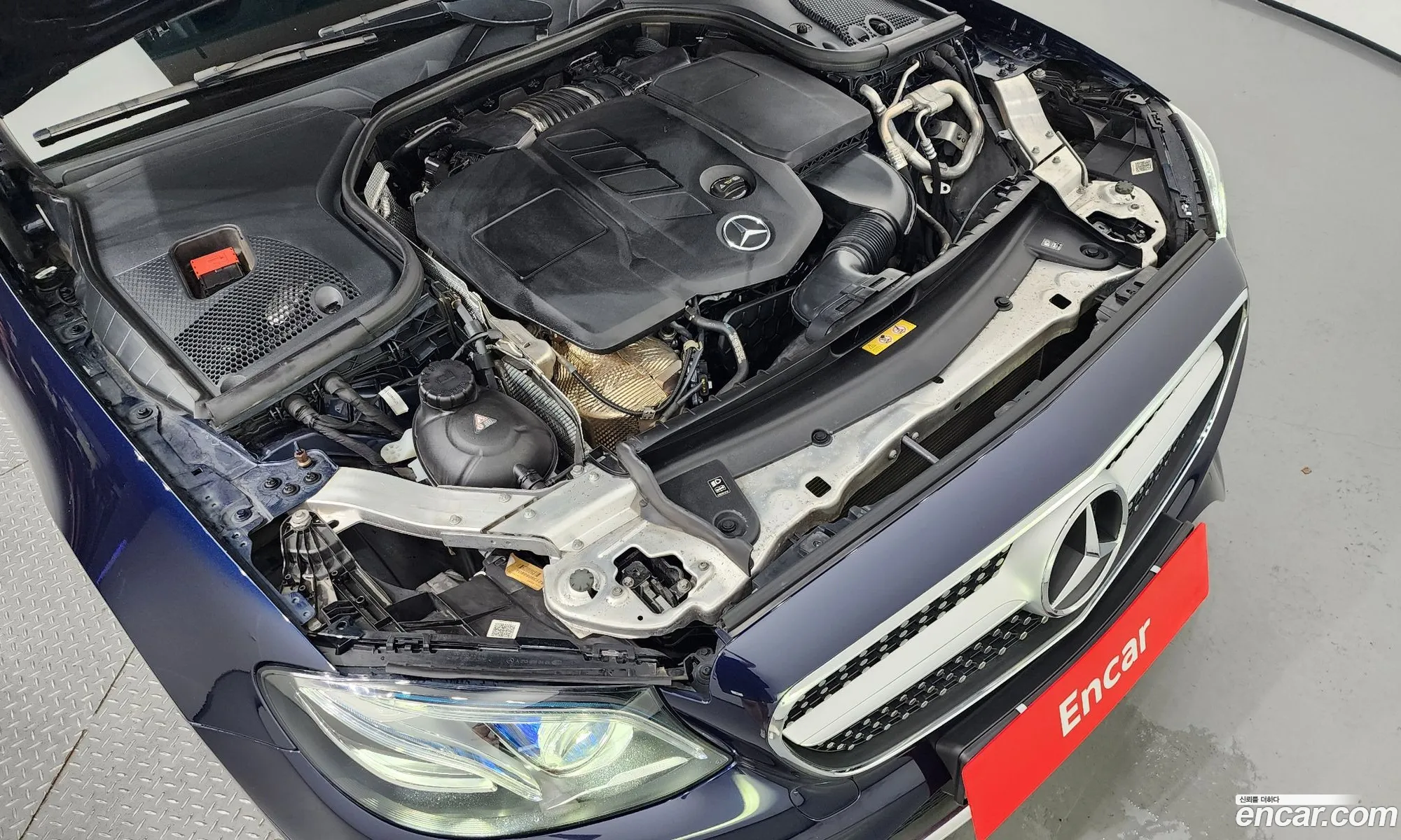 Mercedes-Benz E-Class W213 2017 WDD1J1EB6HF018213 — 2