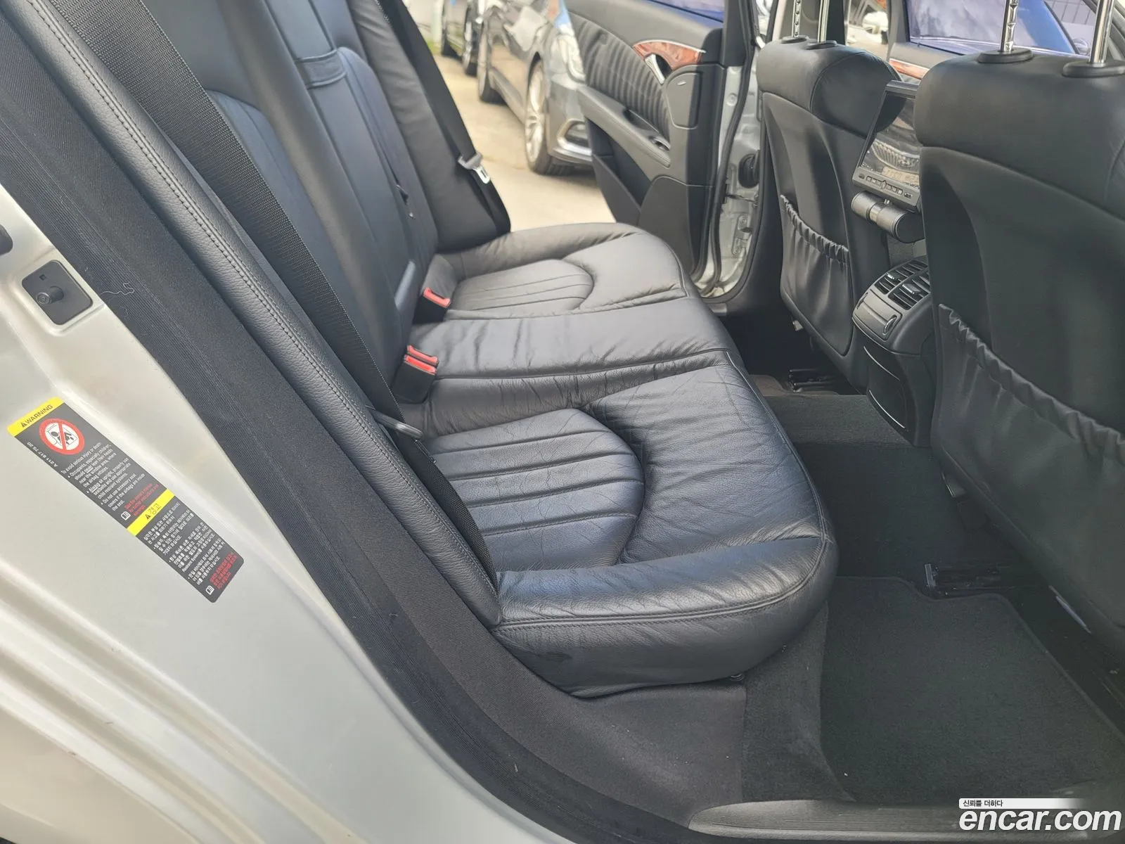 Mercedes-Benz E-Class W211 2009 — 14