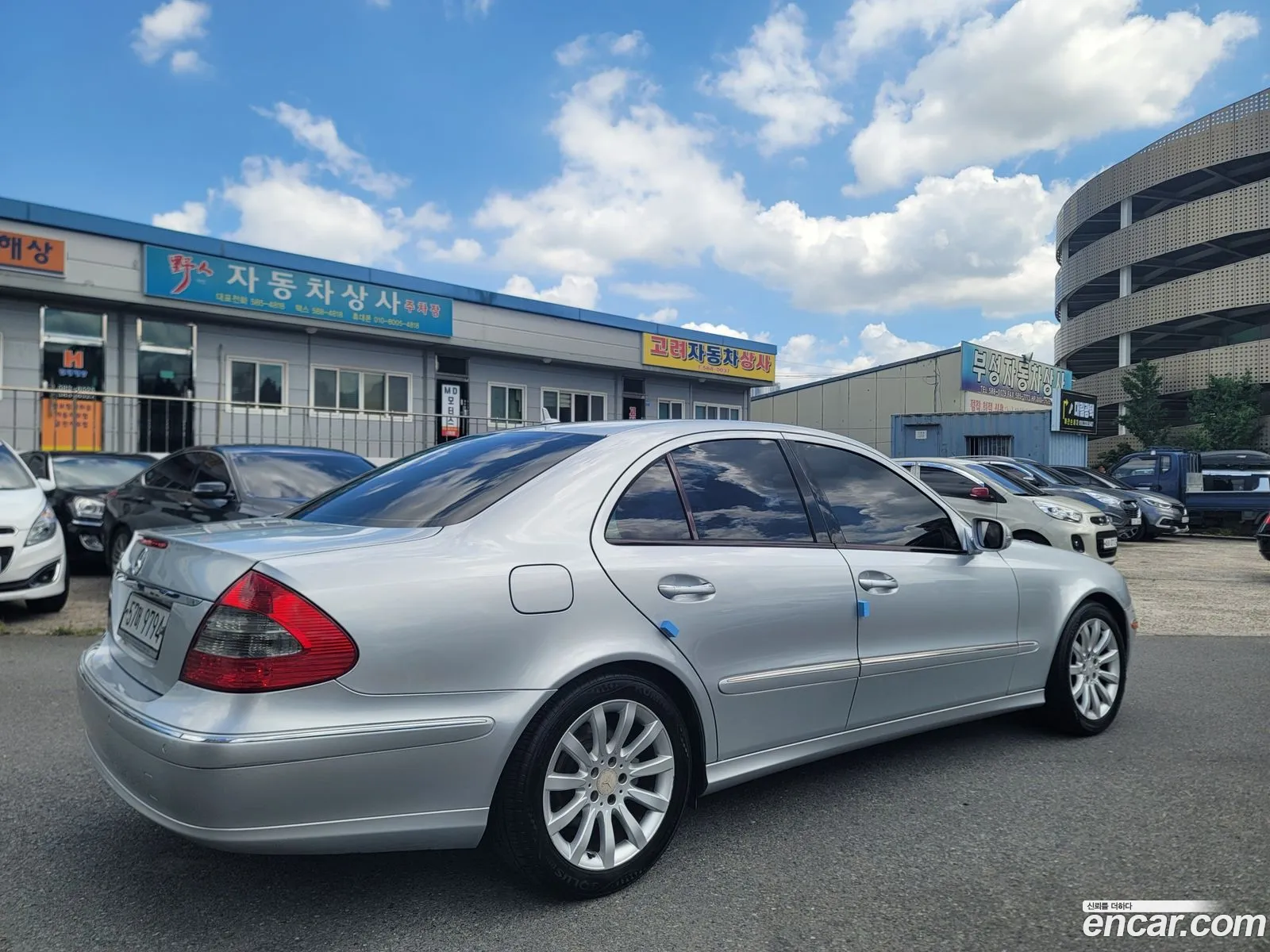 Mercedes-Benz E-Class W211 2009 — 13