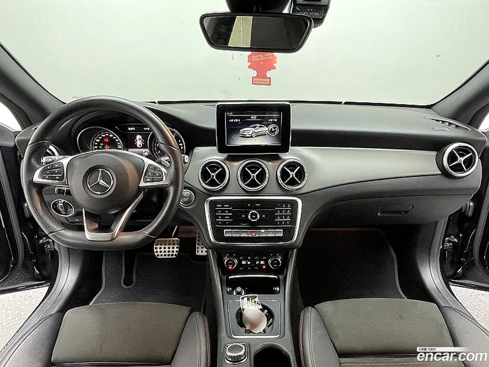 Mercedes-Benz CLA-Class C117 2018 — 15
