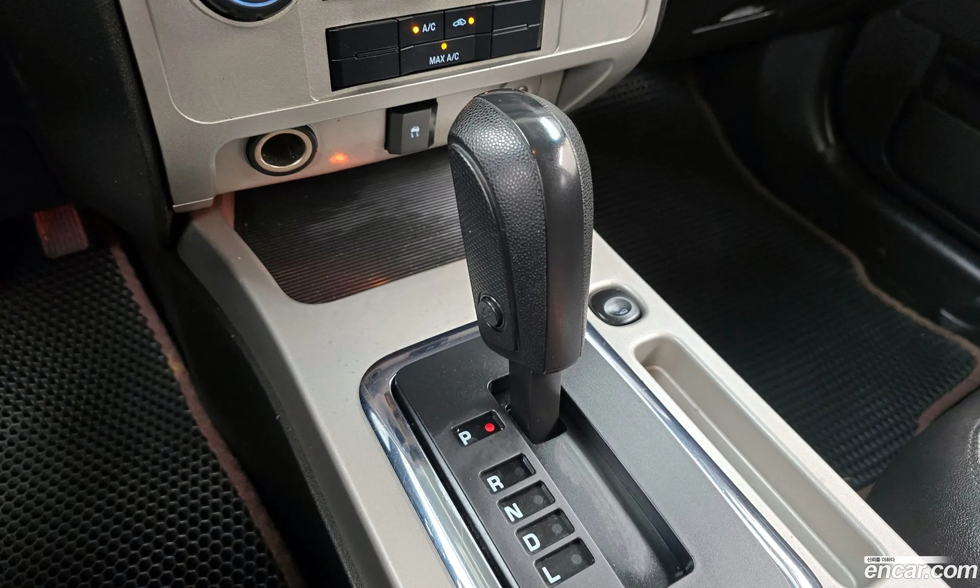 Ford Escape 2009 1FMCU93759KA78706 — 6