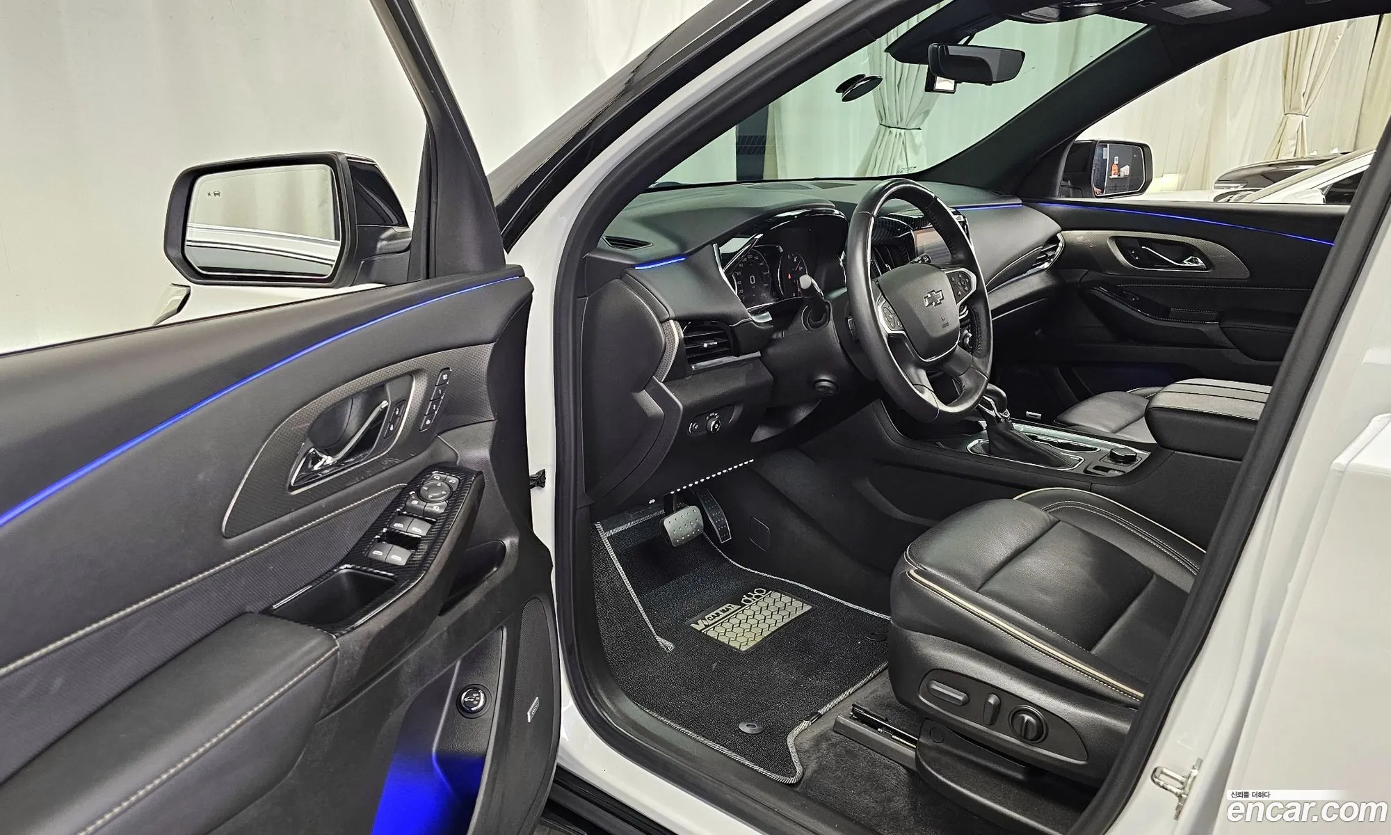 Chevrolet (GM Daewoo) Traverse 2022 — 17