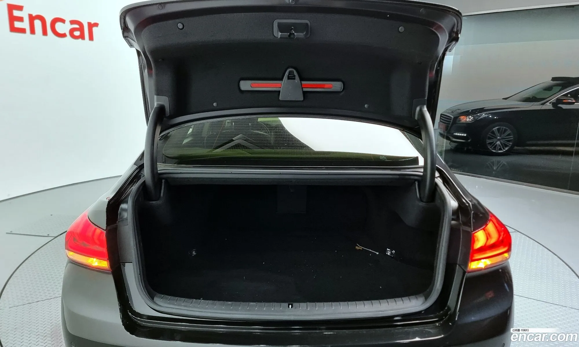 Genesis G80 2017 — 10