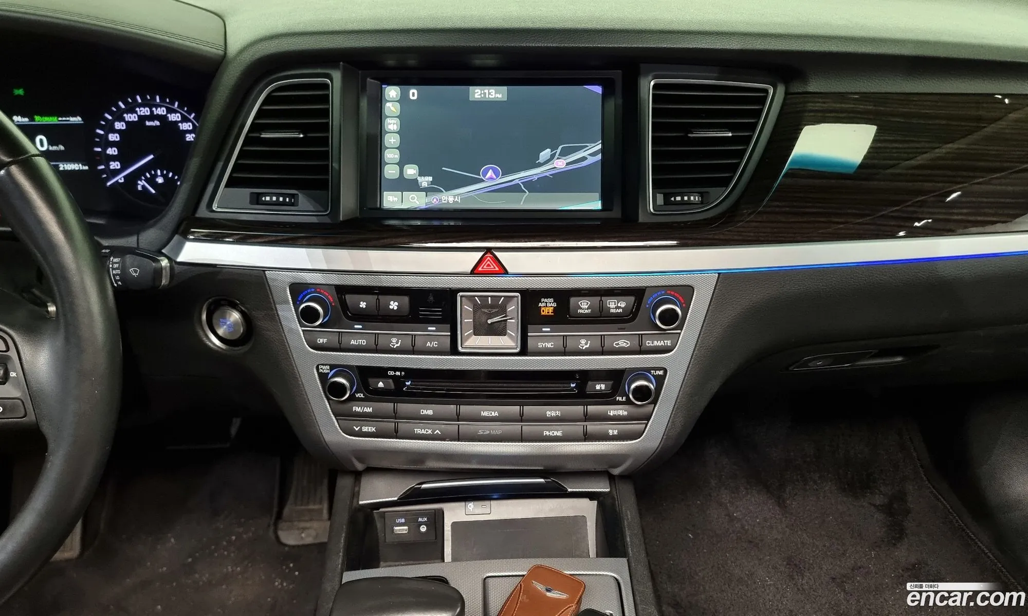 Genesis G80 2017 — 17