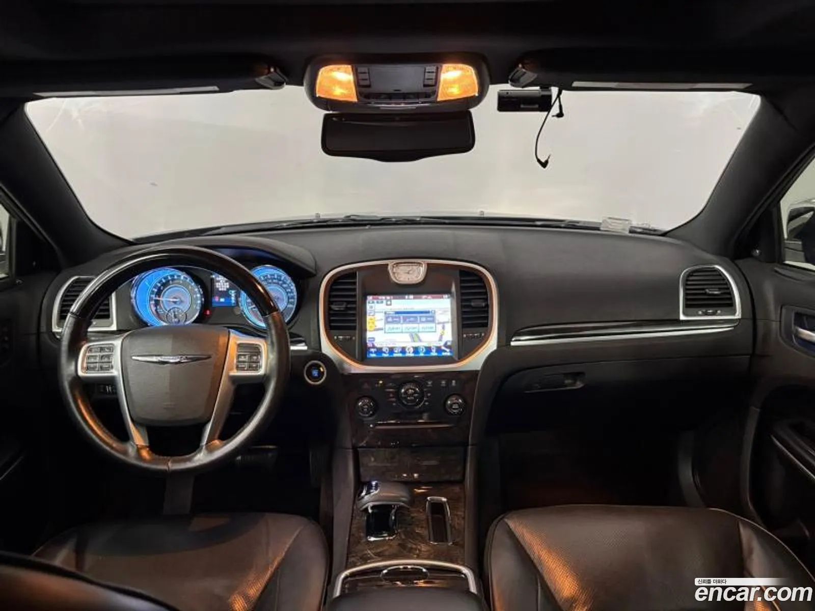 Chrysler 300C 2013 — 19