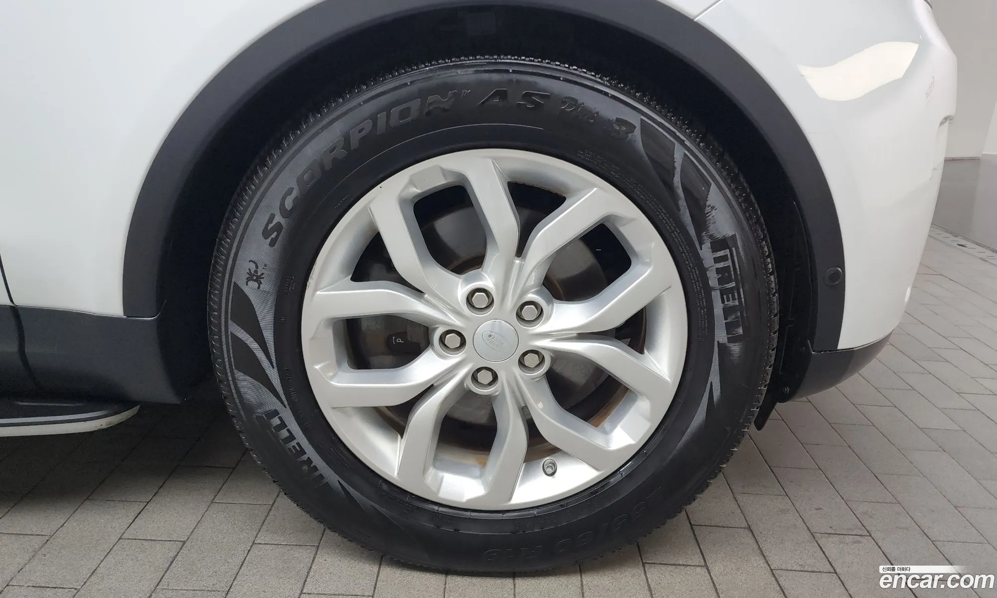 Land Rover Discovery 5 2019 SALRA2BN5KA085500 — 20