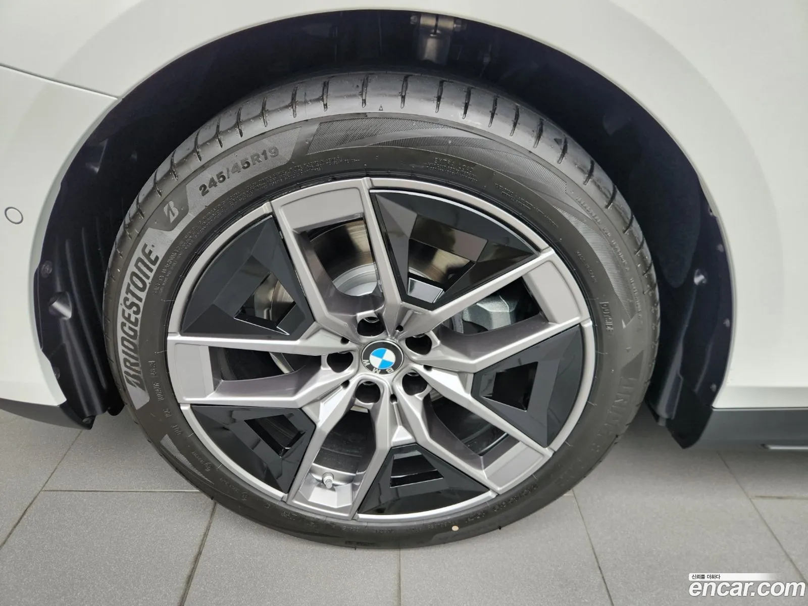 BMW 5 Series 2025 — 7