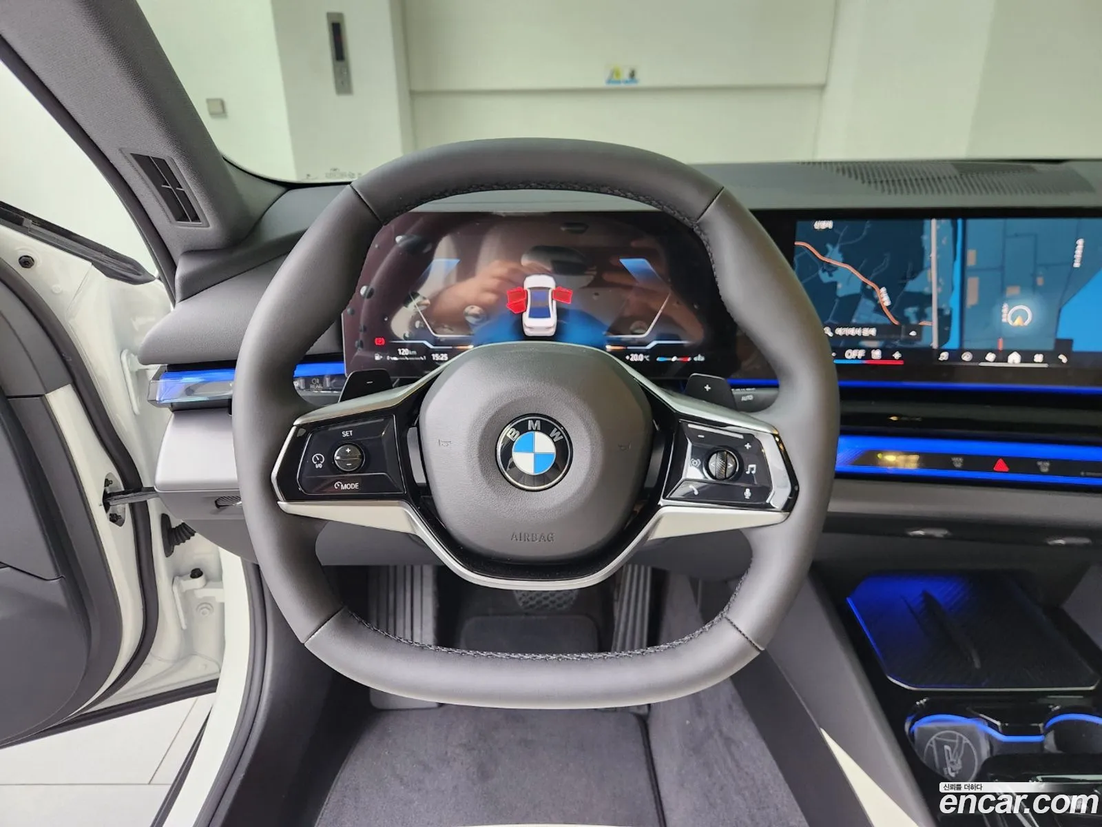 BMW 5 Series 2025 — 9