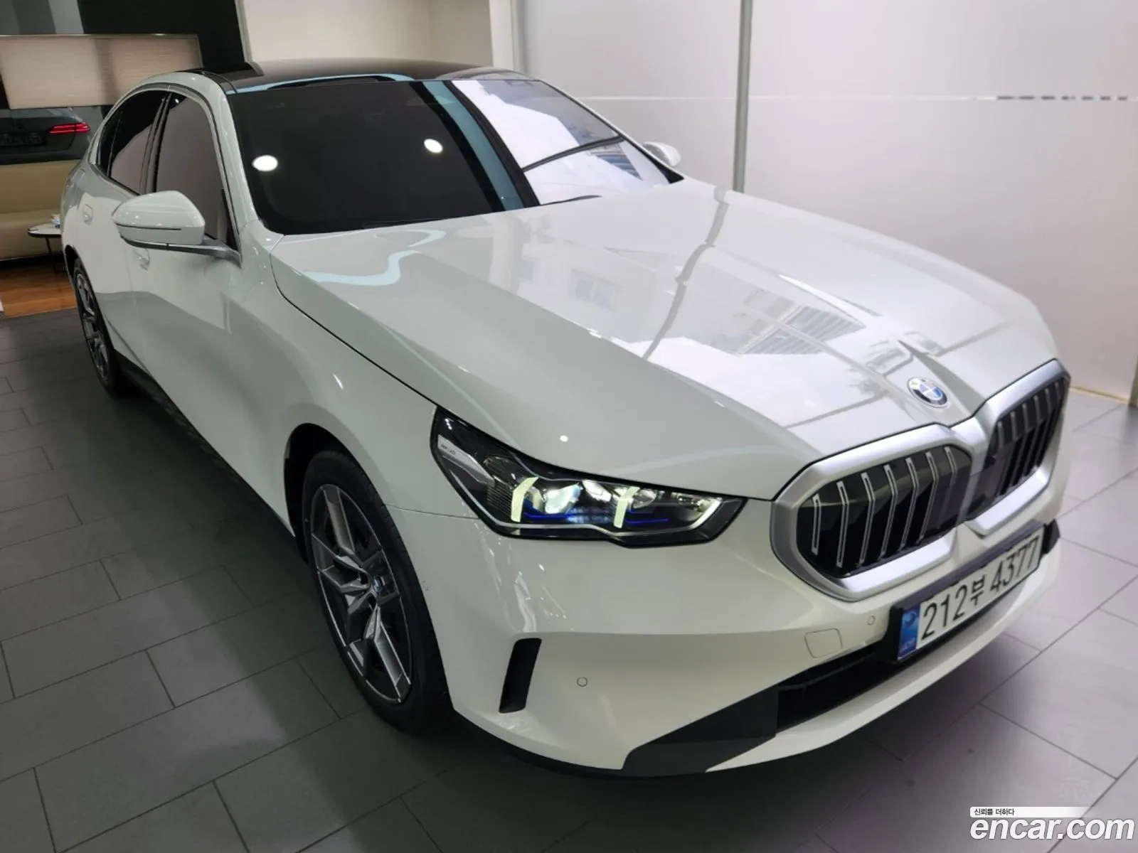 BMW 5 Series 2025 — 14