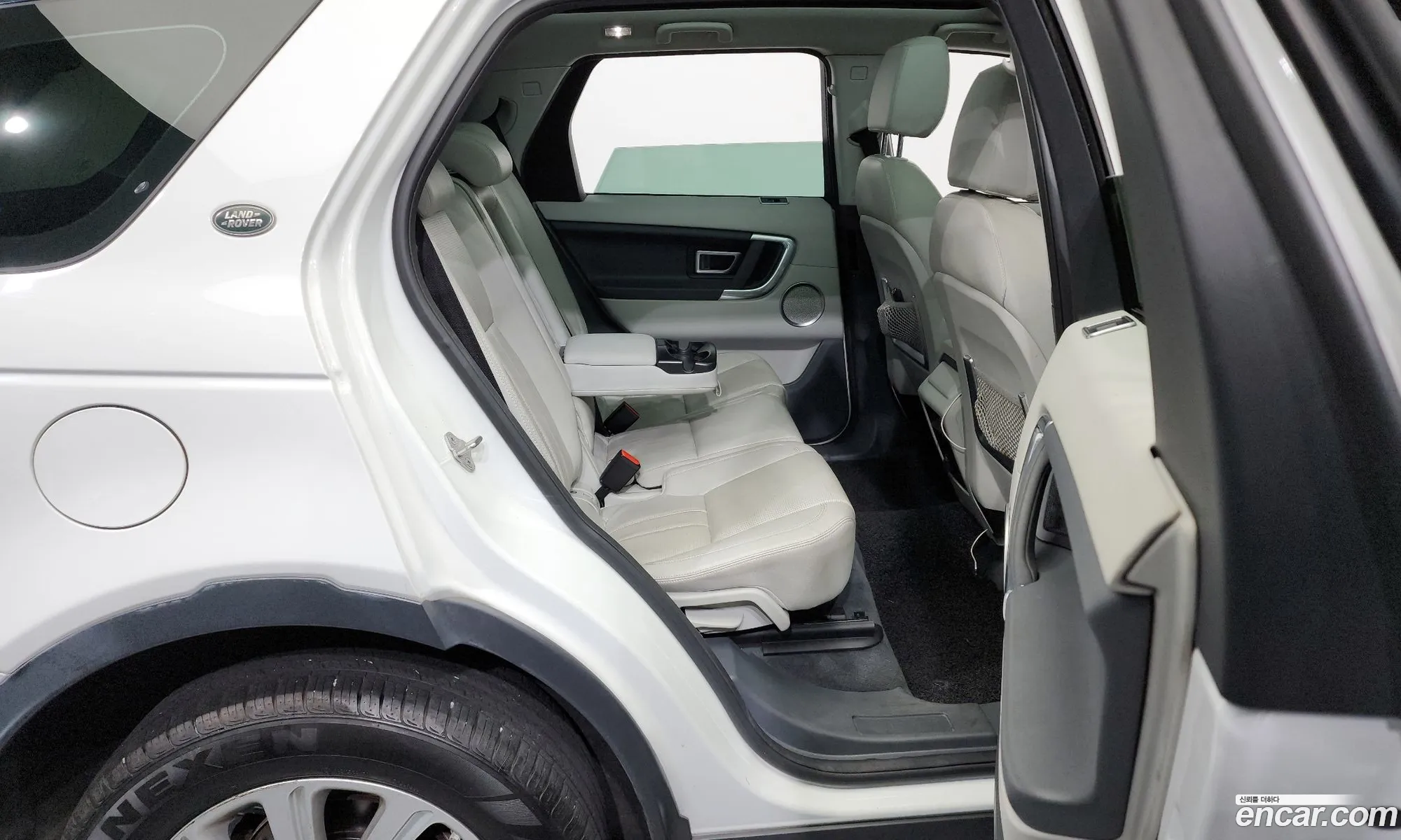 Land Rover Discovery Sport 2016 — 15