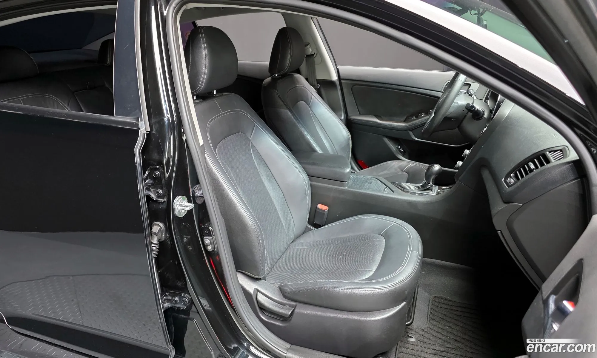 Kia K5 2010 — 3