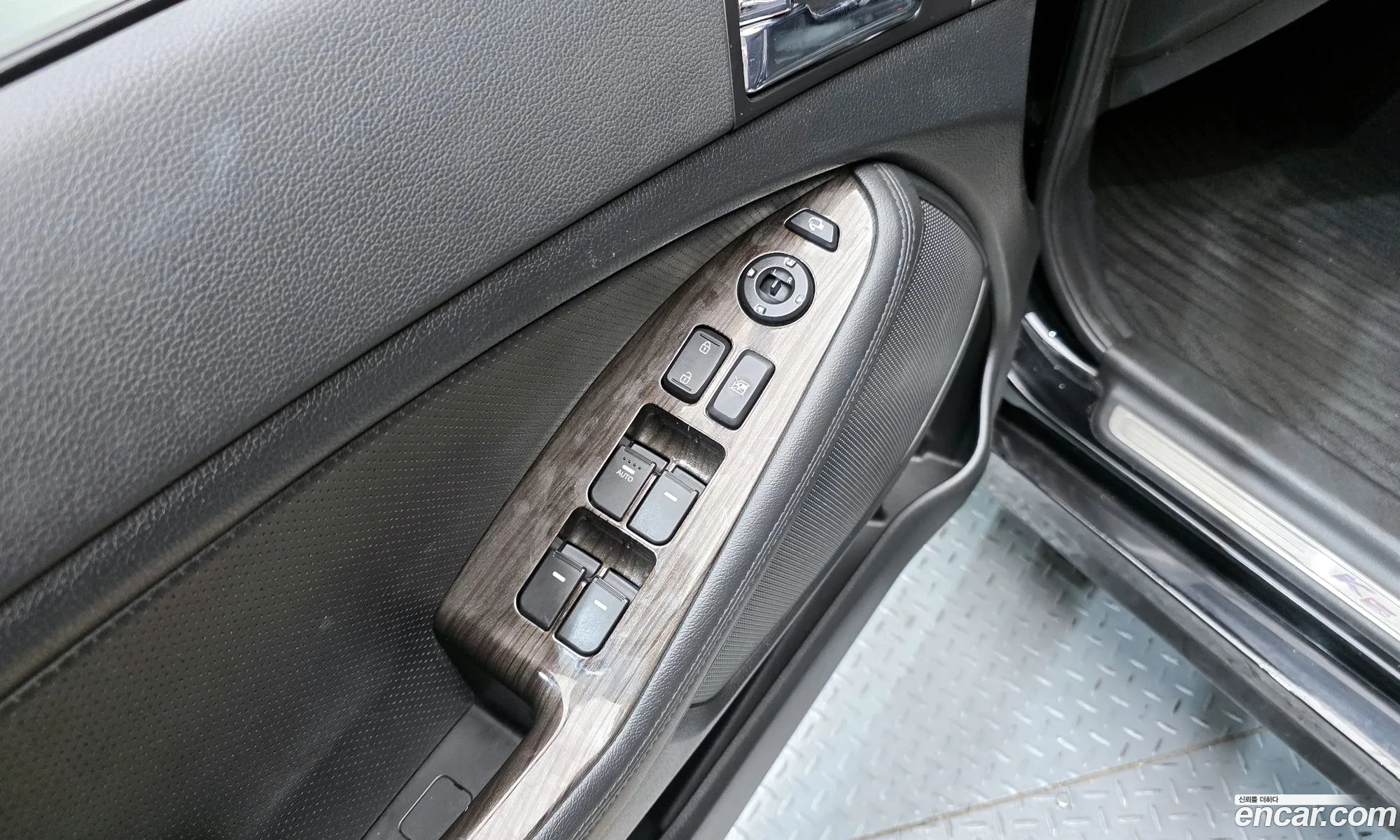 Kia K5 2010 — 2