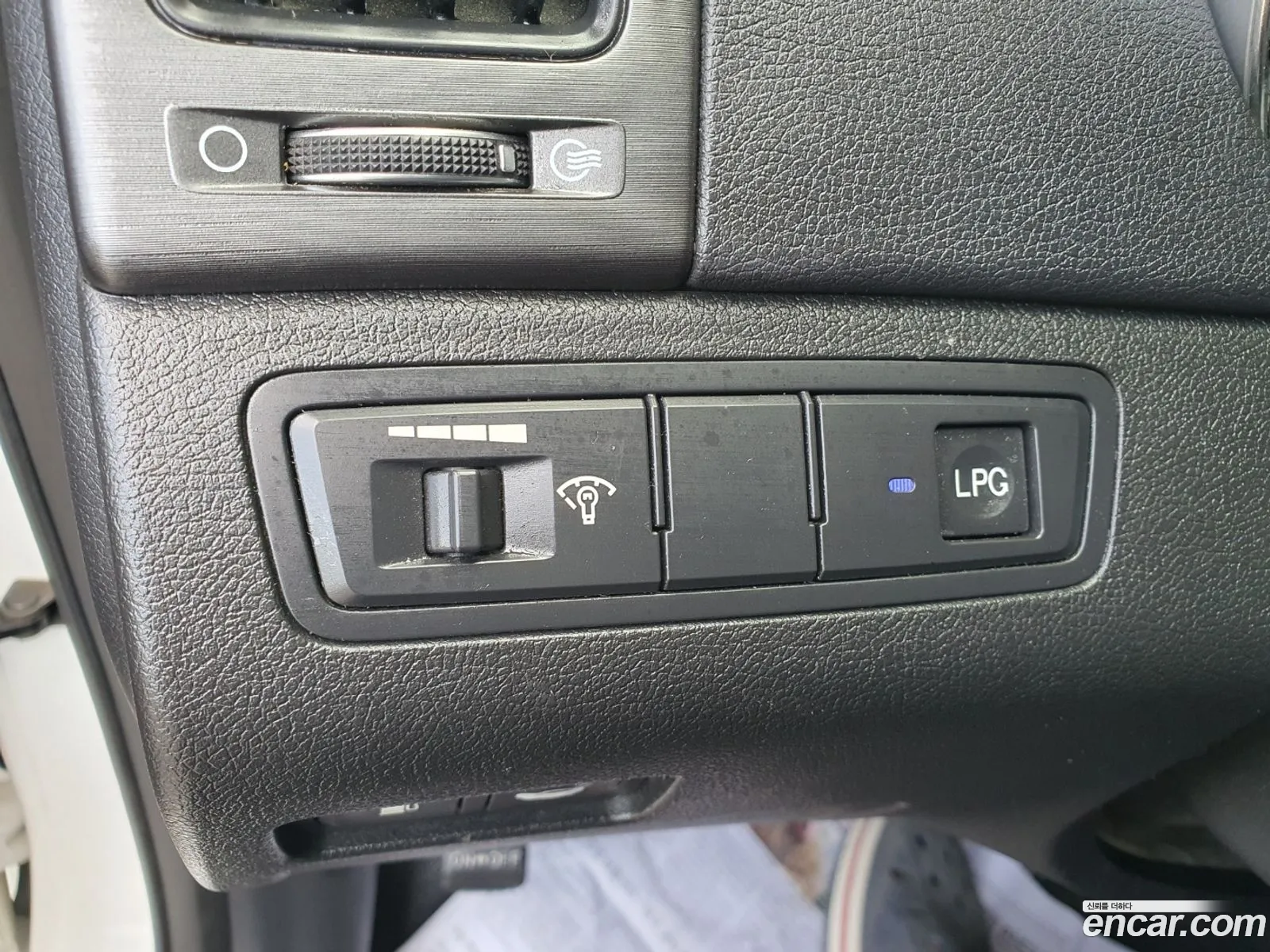 Hyundai YF Sonata 2011 — 6