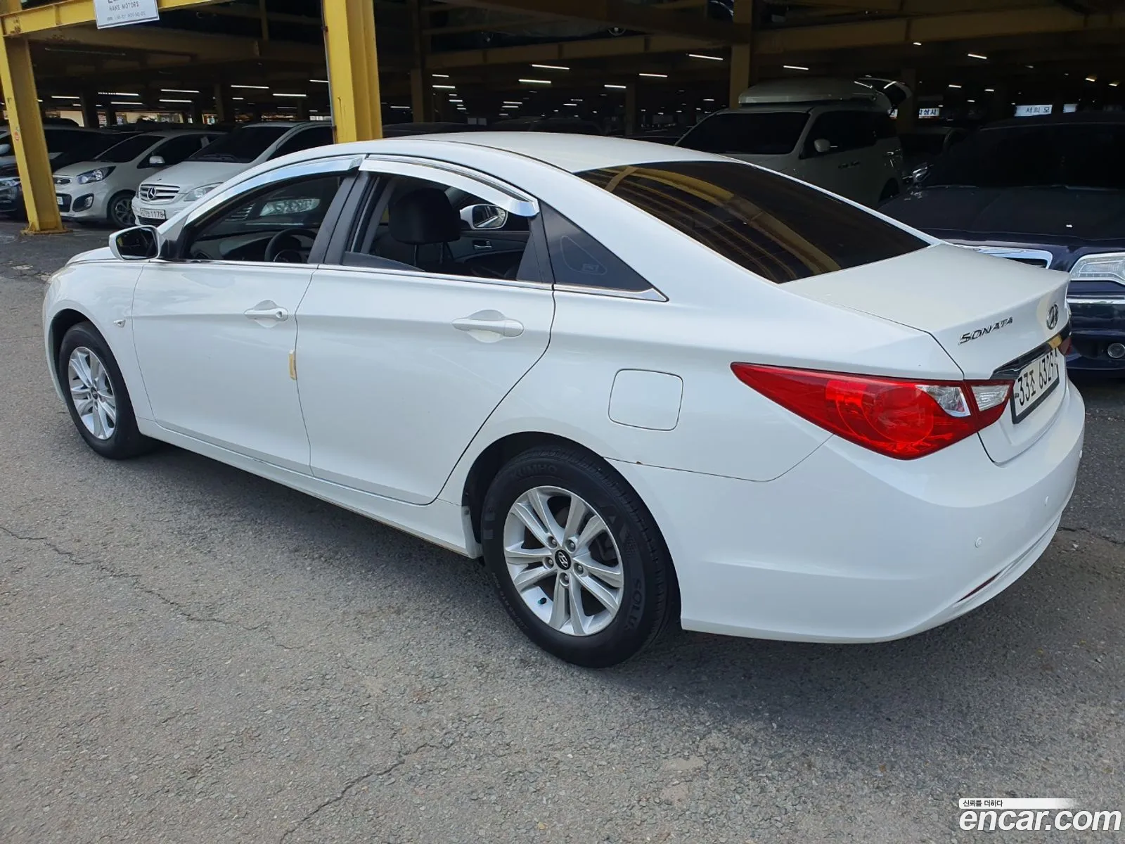 Hyundai YF Sonata 2011 — 3