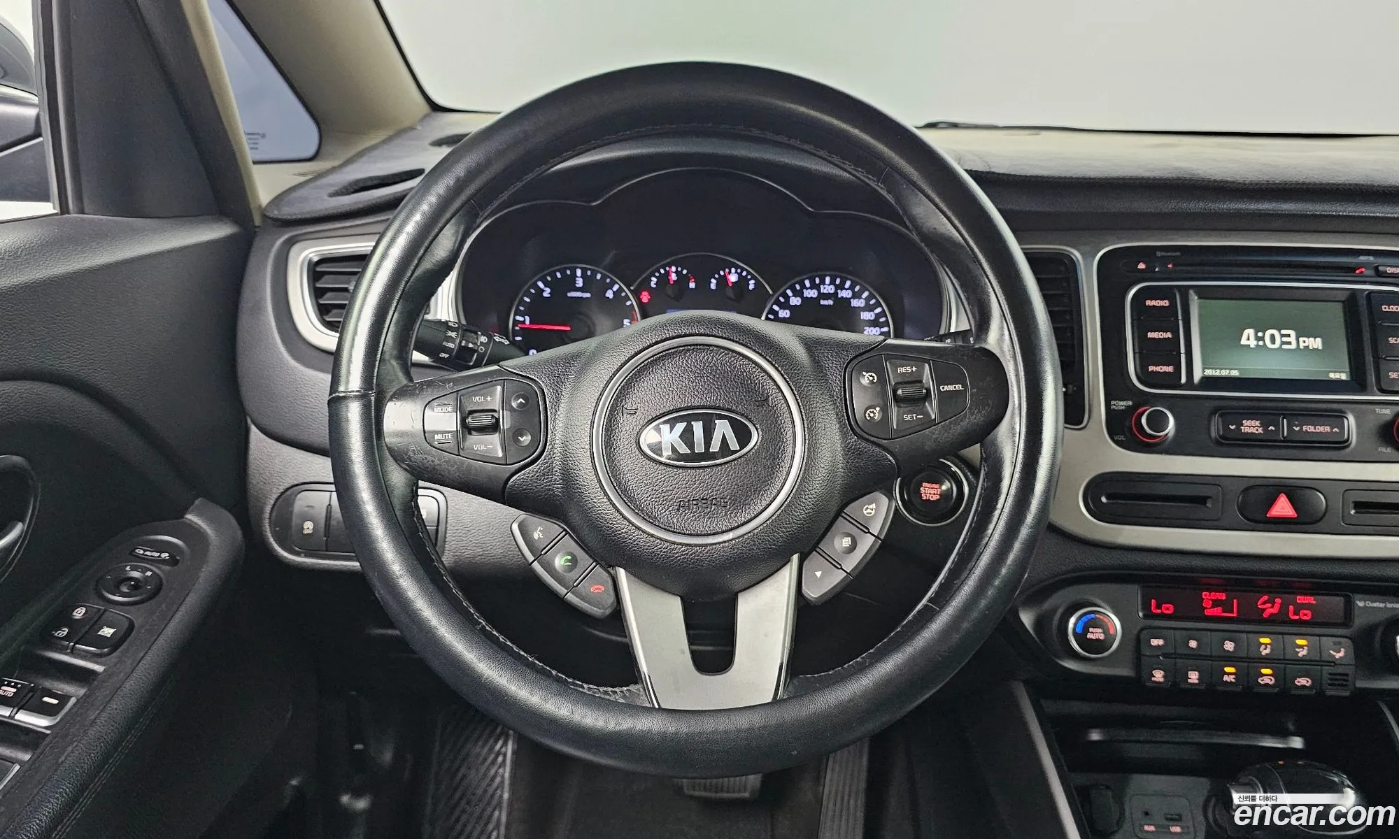 Kia Carens 2014 — 13