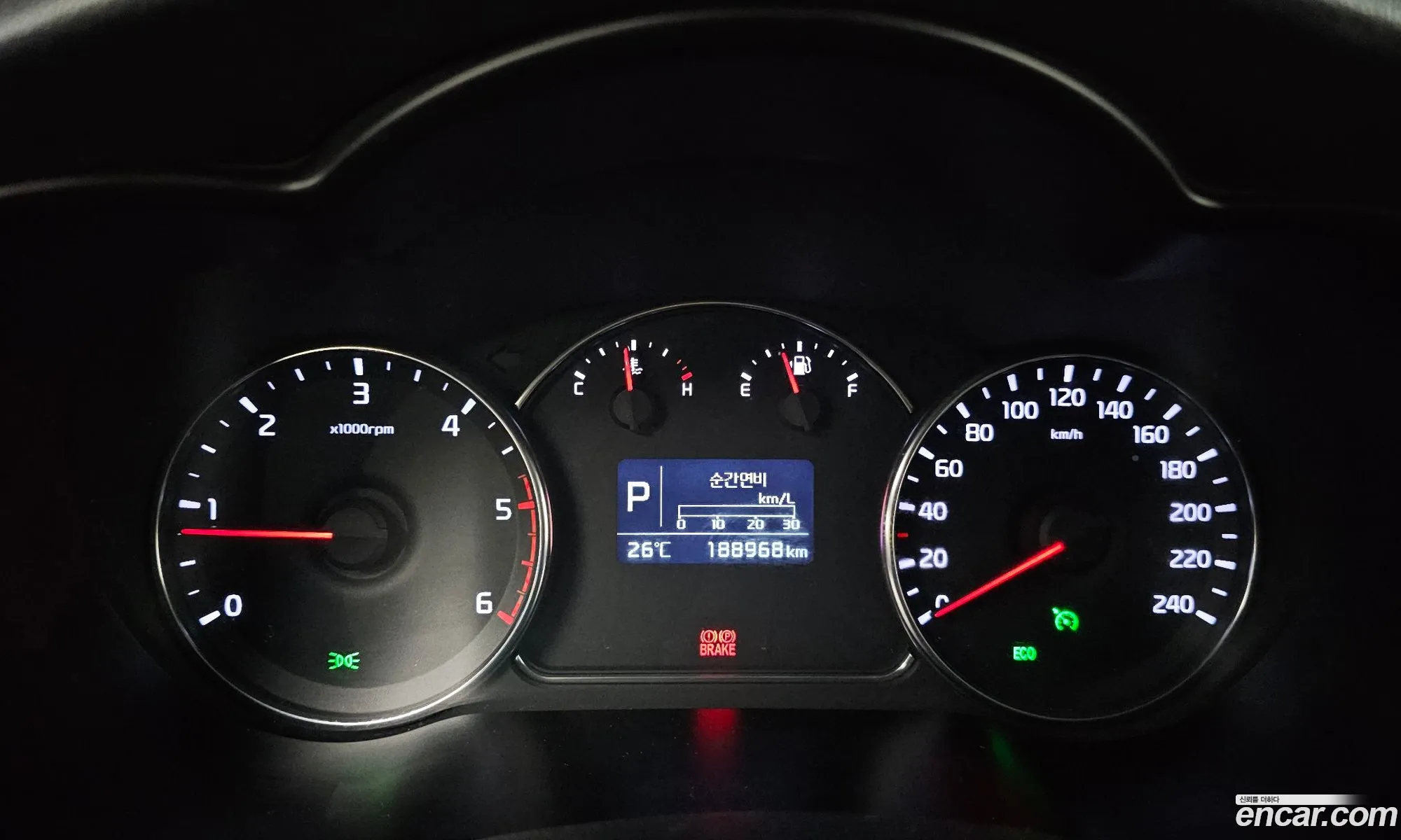 Kia Carens 2014 — 16