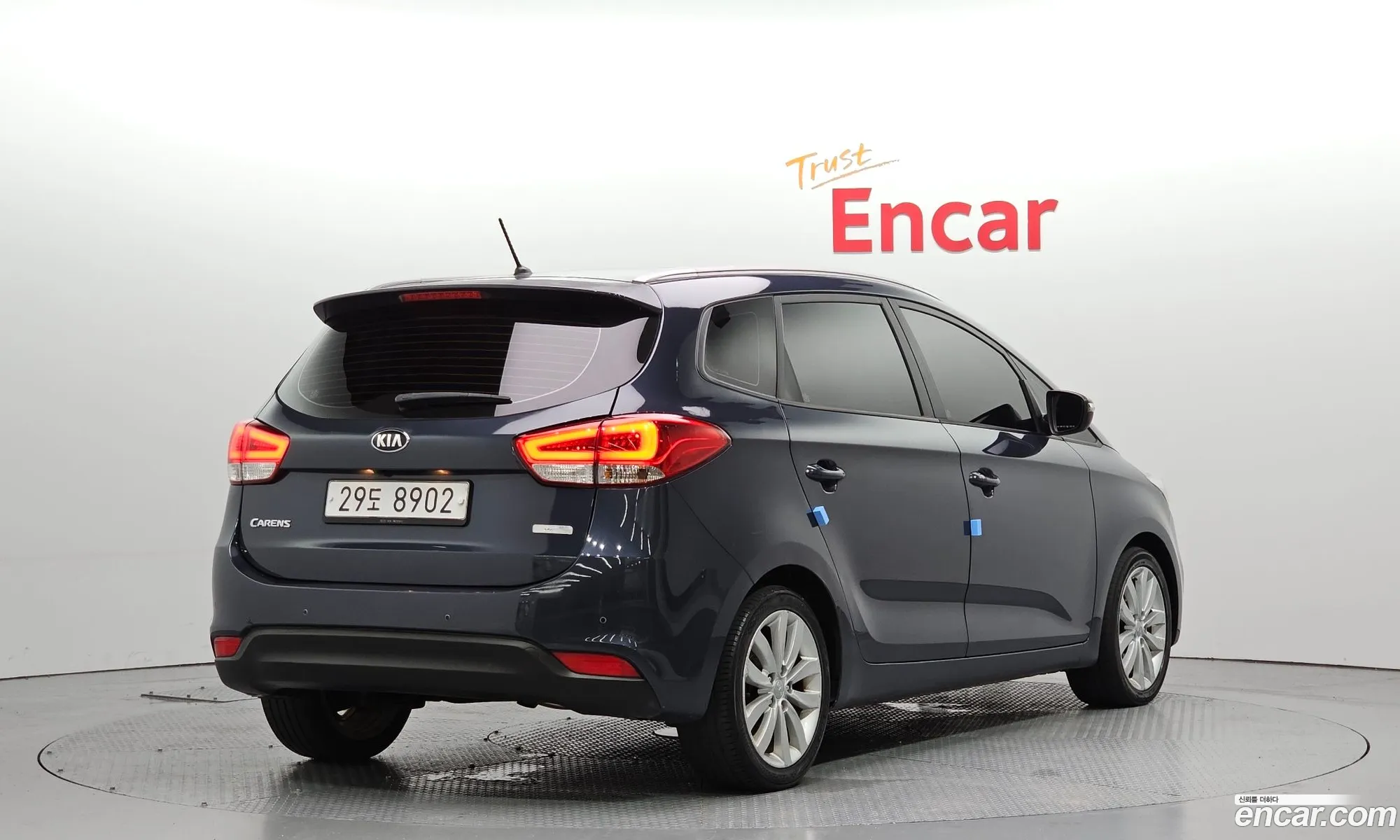 Kia Carens 2014 — 18