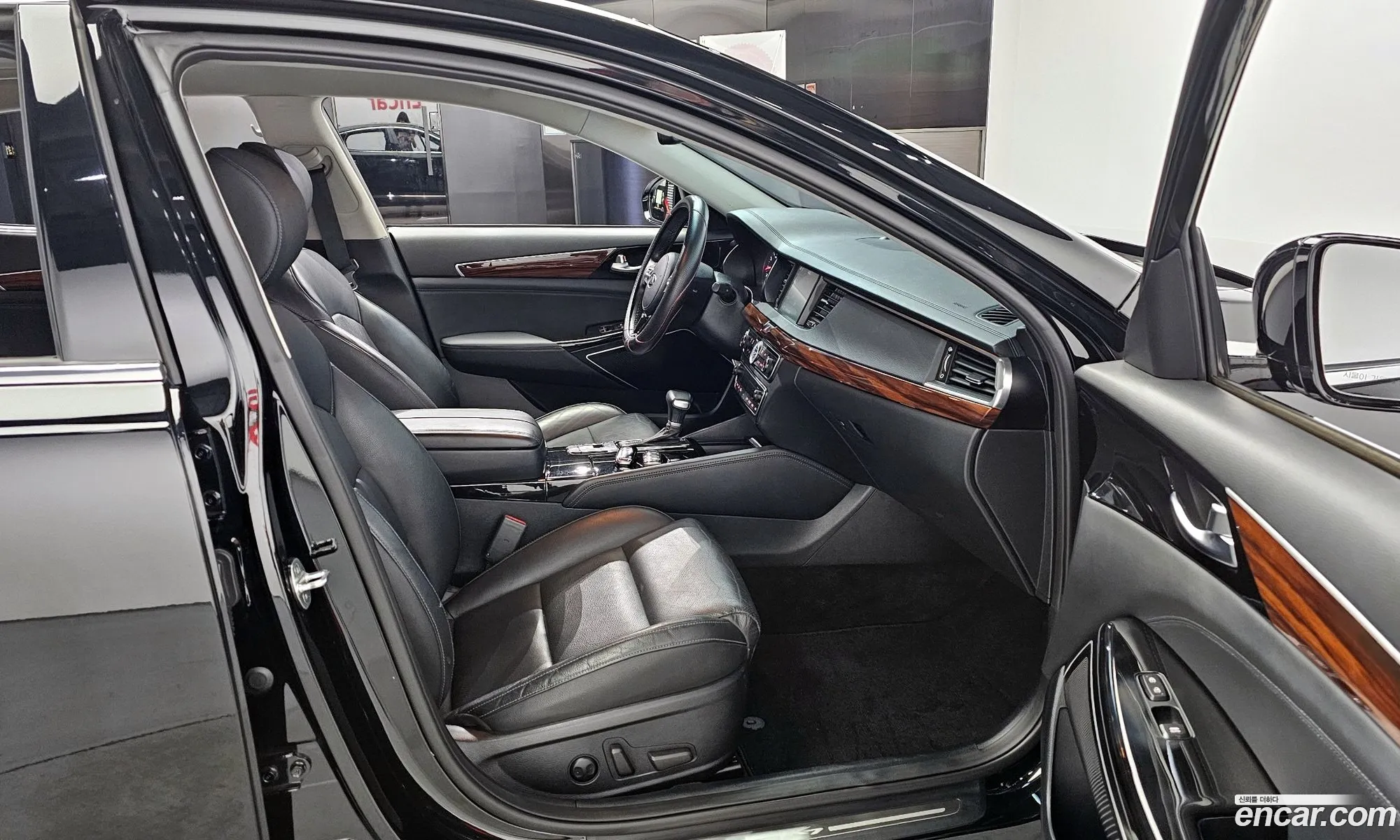 Kia K7 2016 KNALC411BGA027282 — 20