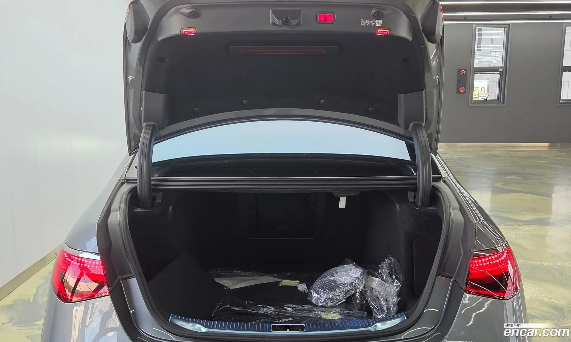 Mercedes-Benz S-Class W223 2024 — 19
