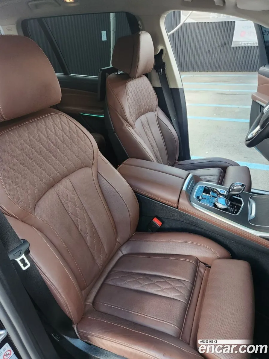 BMW X7 2022 — 10