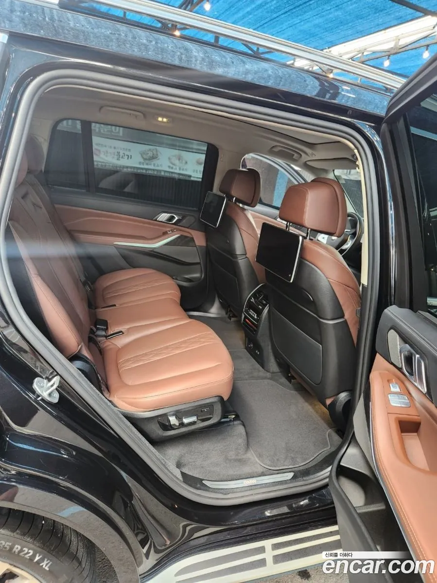 BMW X7 2022 — 13