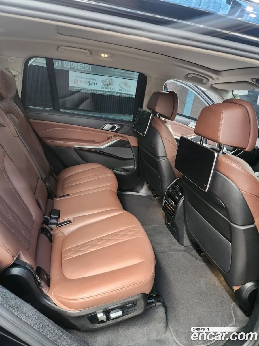 BMW X7 2022 — 9