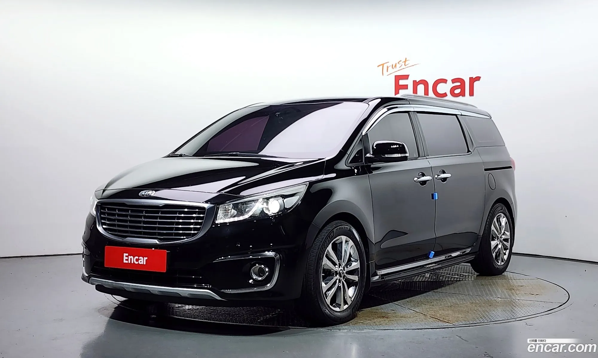 Kia Carnival 2014 — 12