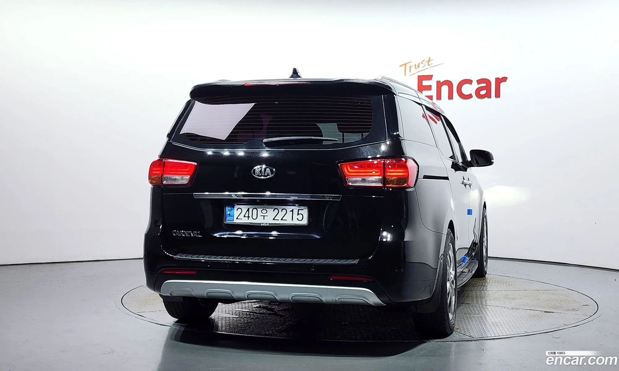 Kia Carnival 2014 — 9