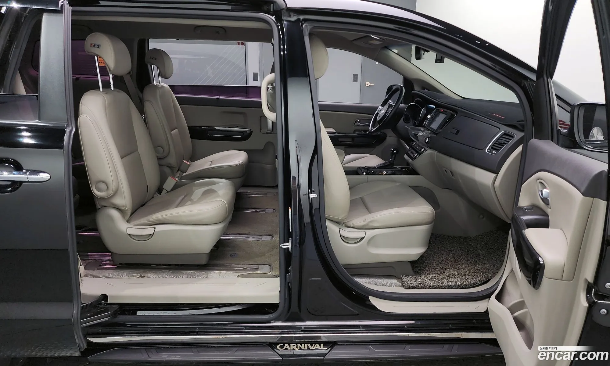 Kia Carnival 2014 — 4