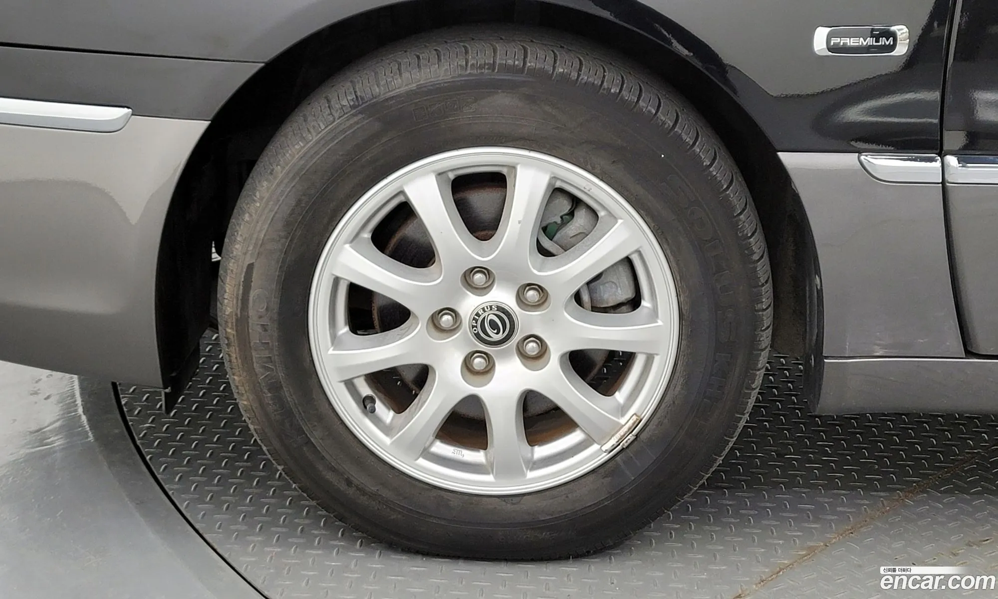 Kia Opirus Premium 2010 — 2
