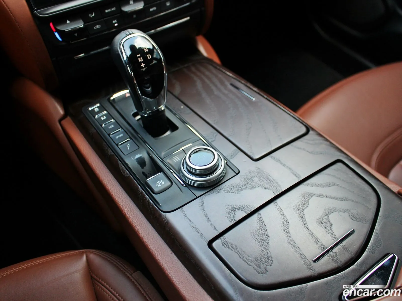 Maserati Quattroporte 2018 — 11