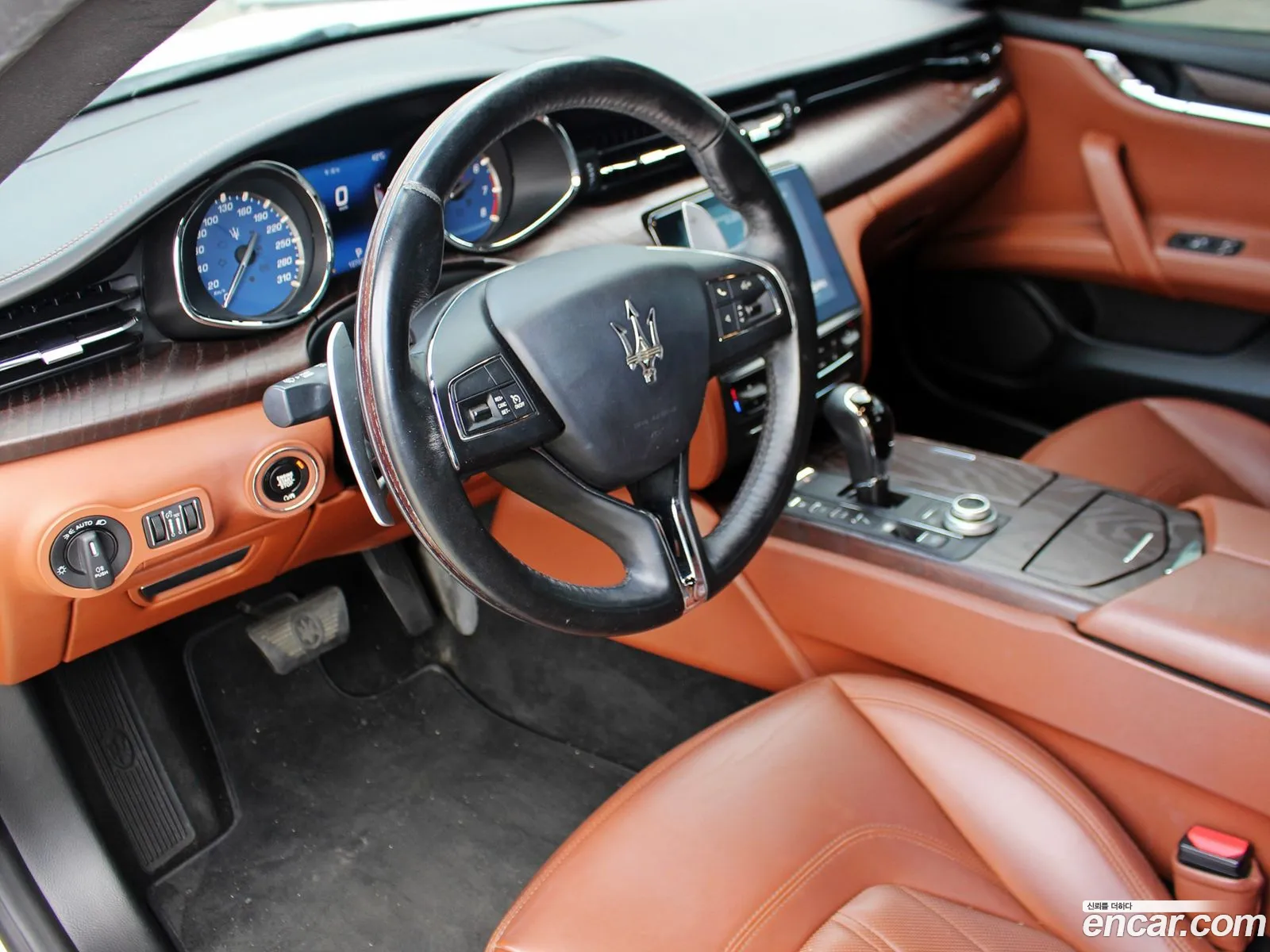 Maserati Quattroporte 2018 — 18