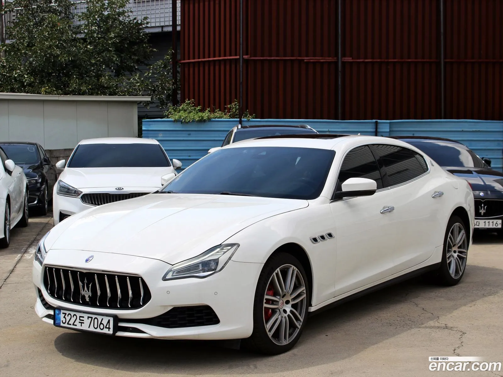 Maserati Quattroporte 2018 — 17