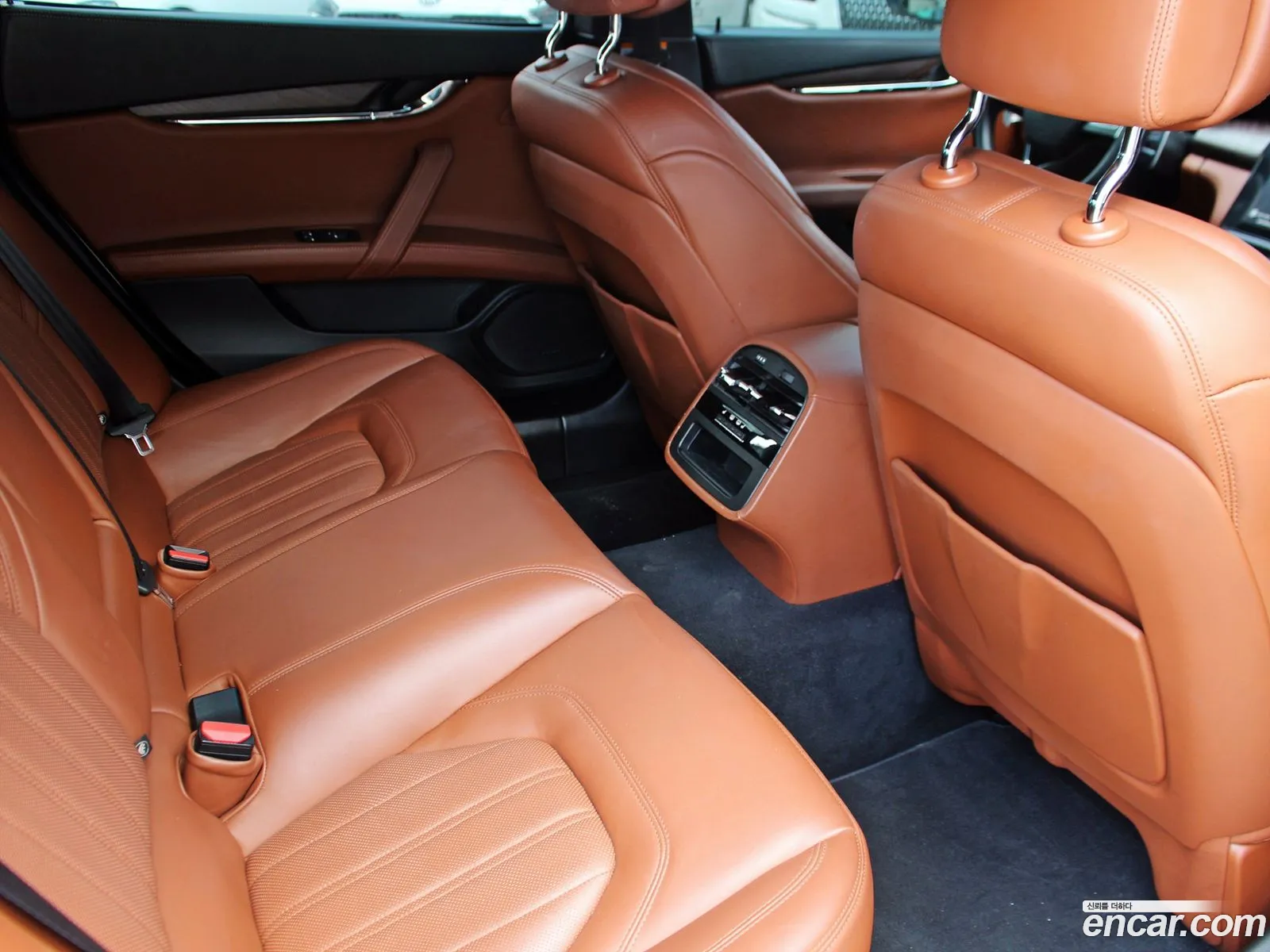 Maserati Quattroporte 2018 — 12