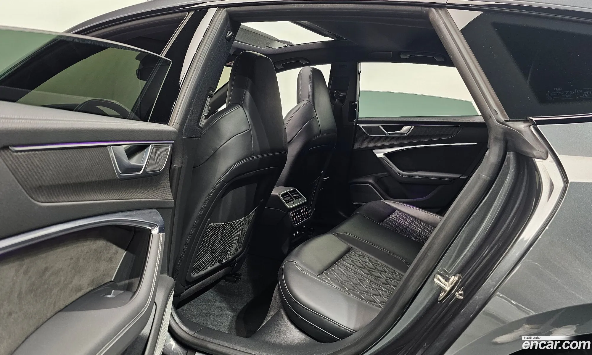 Audi S7 2020 WAUZZZF25LN084489 — 11