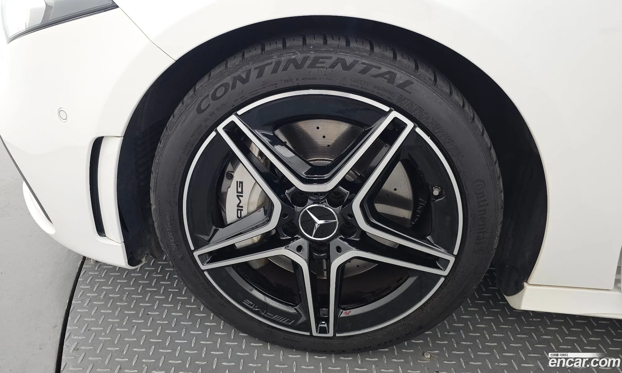 Mercedes-Benz A-Class W177 2020 — 19