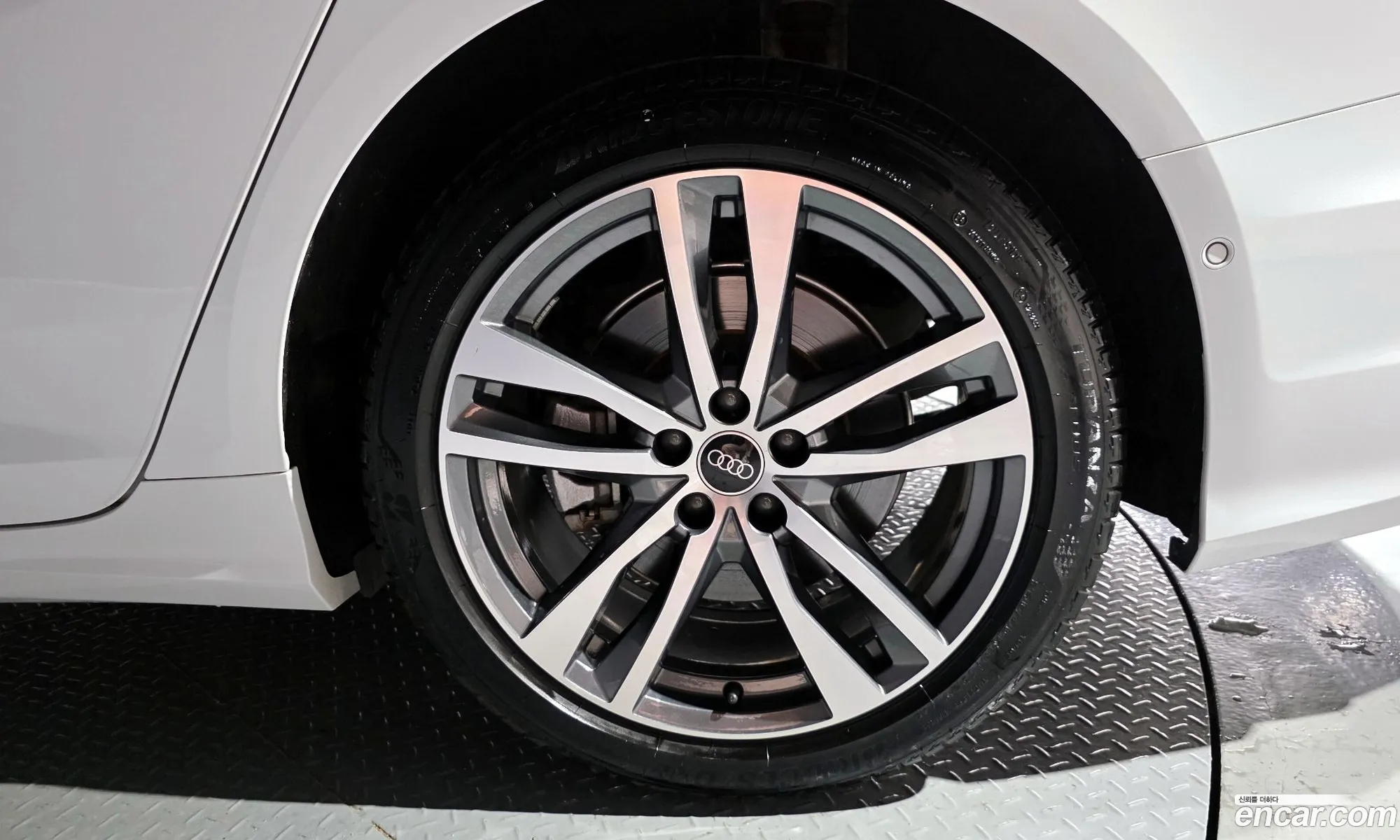 Audi A6 2023 WAUZZZF22PN035157 — 16