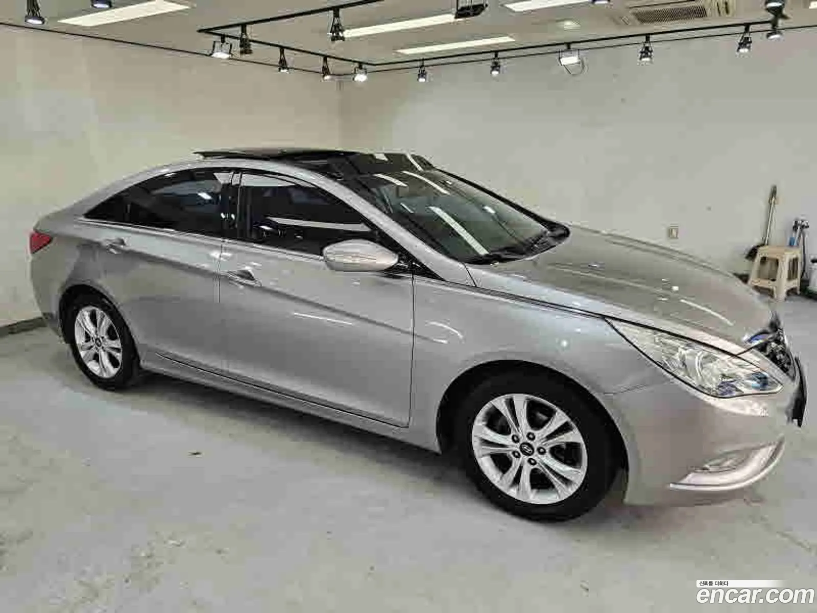 Hyundai YF Sonata 2009 — 7