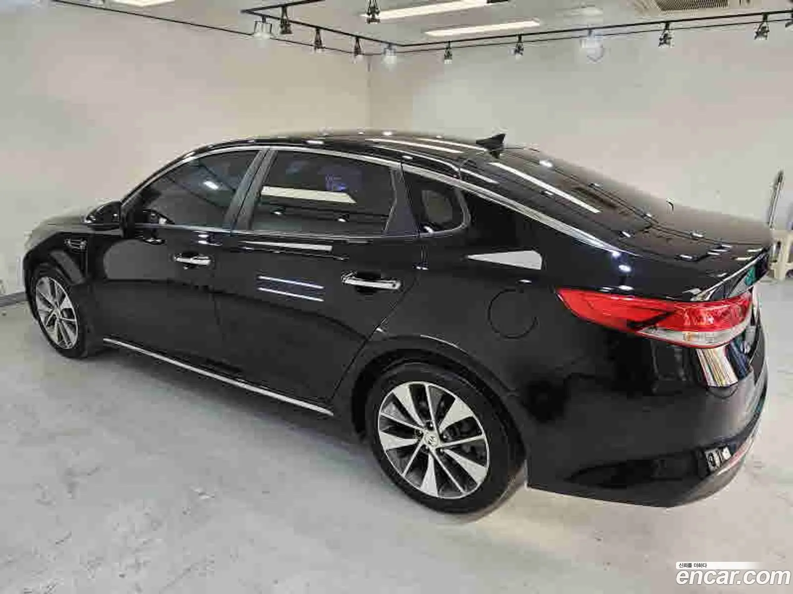 Kia K5 2015 — 12