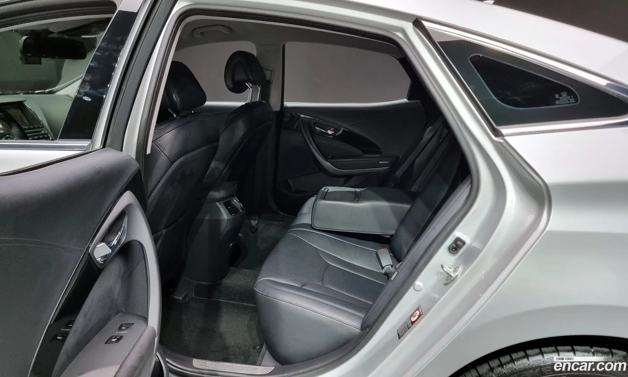 Hyundai Grandeur HG Hybrid 2016 — 12