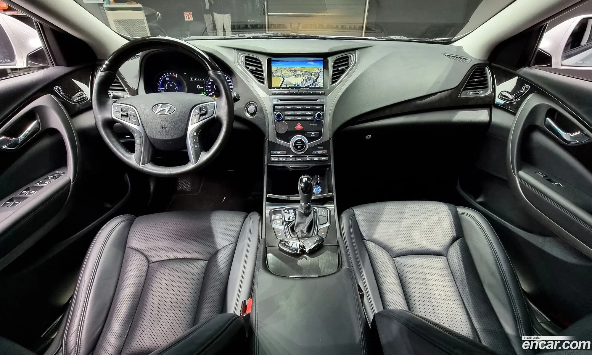 Hyundai Grandeur HG Hybrid 2016 — 7