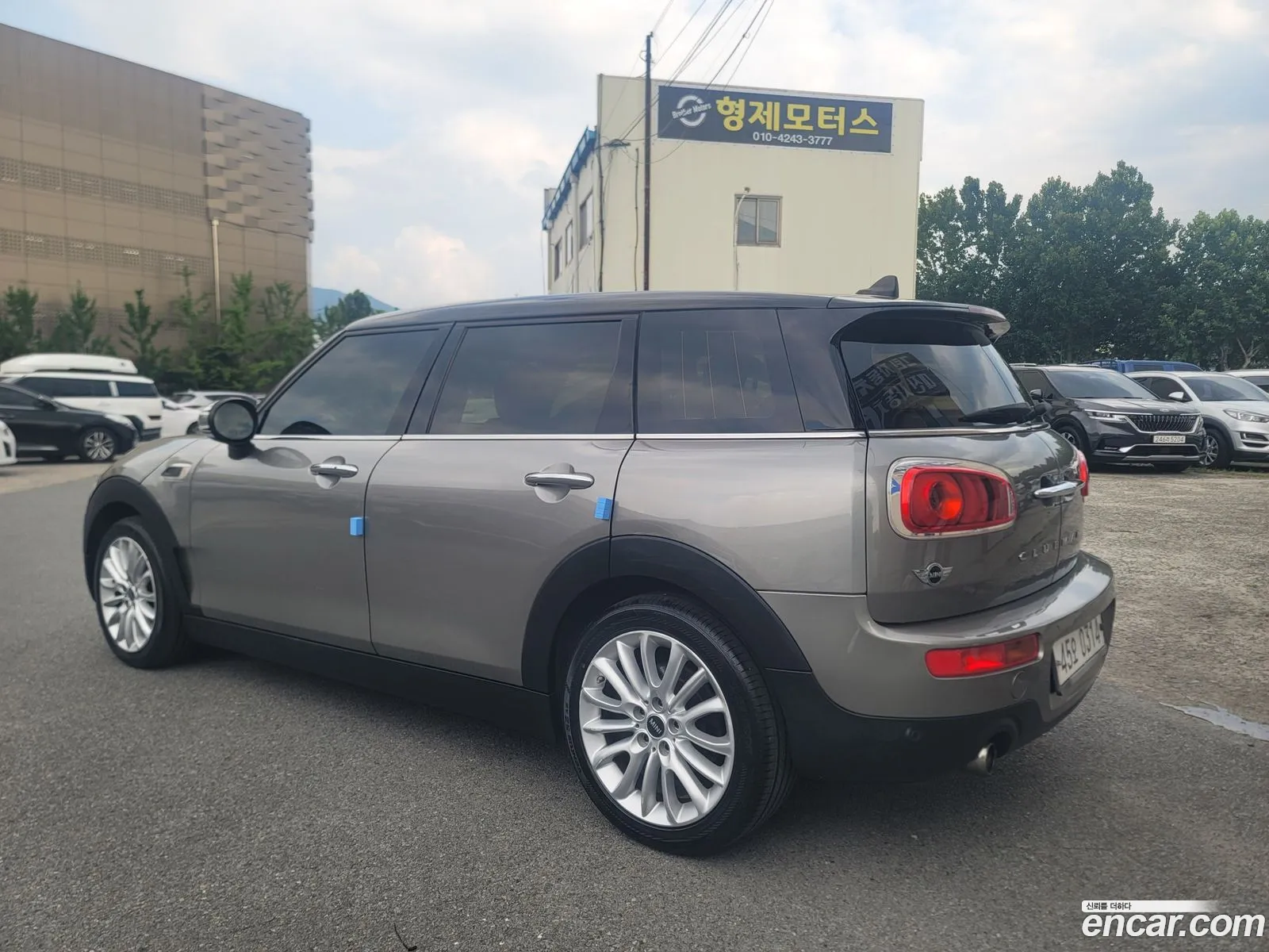 Mini Cooper D Clubman 2016 — 12
