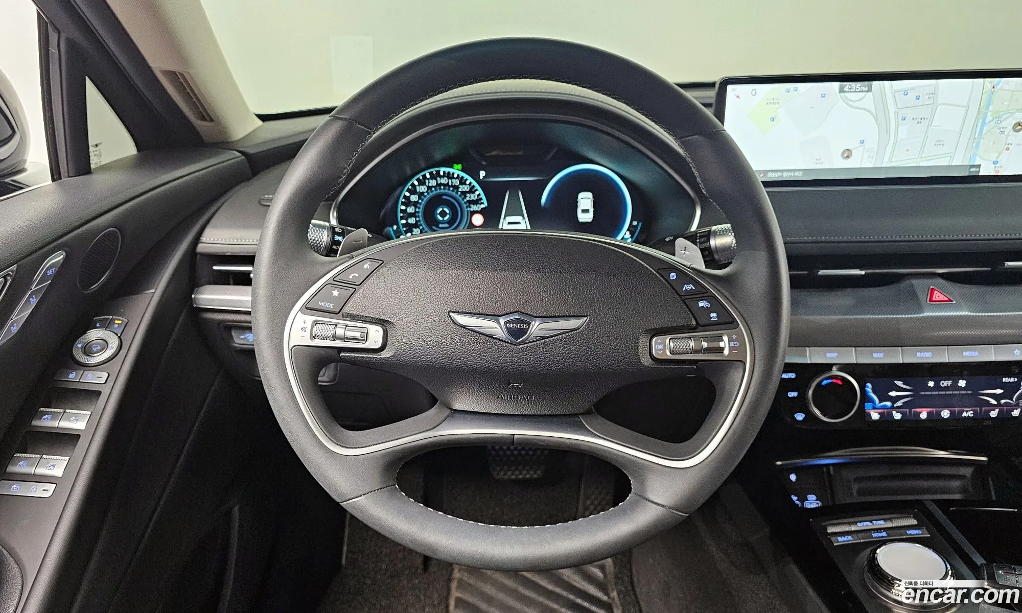 Genesis G80 2023 — 10